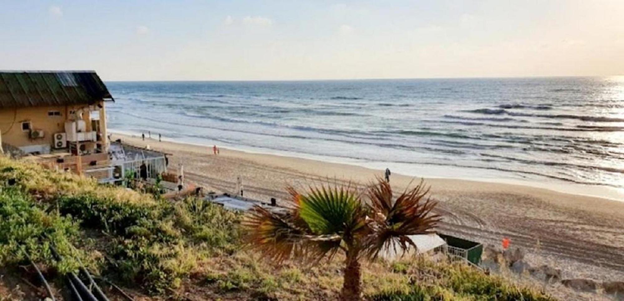 Spat Beach Bat Yam Exterior photo